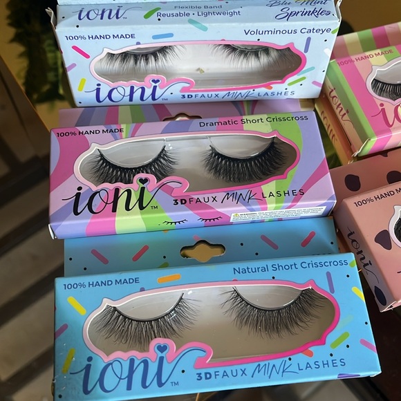 IONI EYE LASH BUNDLE - Picture 3 of 4